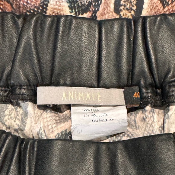 Animale Snakeskin Print Shorts M - Picture 9 of 9